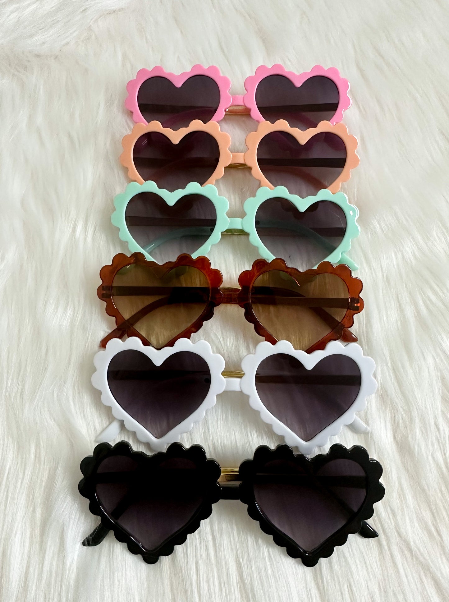 Scalloped Hearts Sunnies